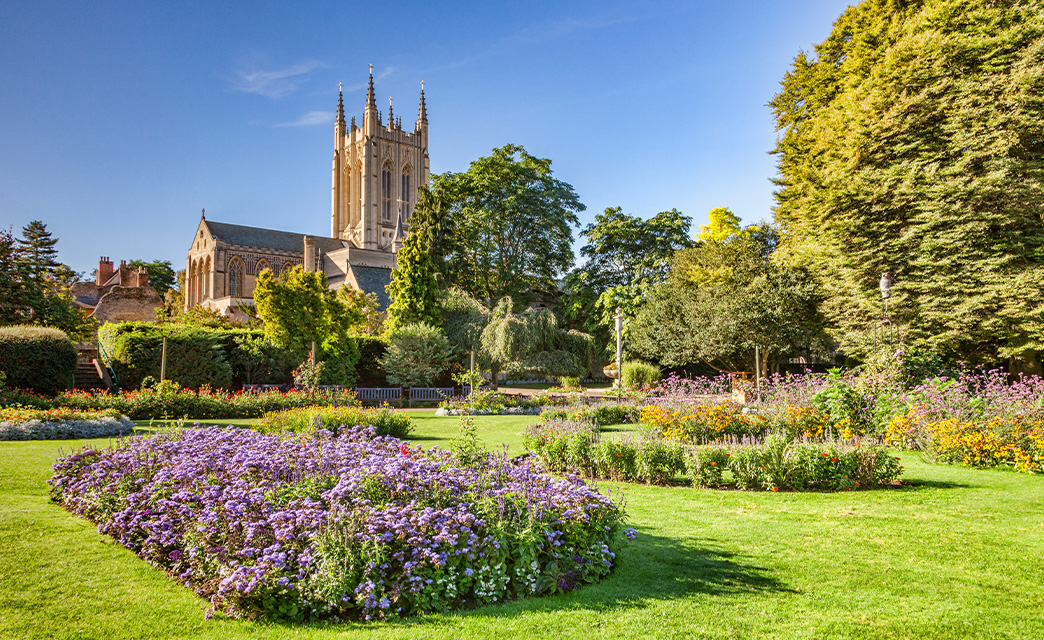 15 Gardens to Visit in Suffolk